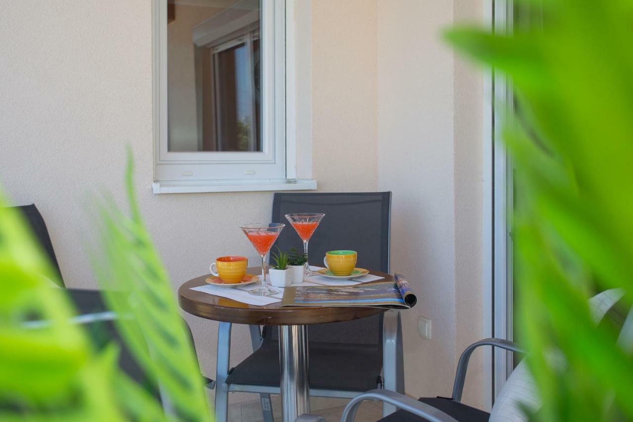 Villa Honey Seget Vranjica Kültér fotó